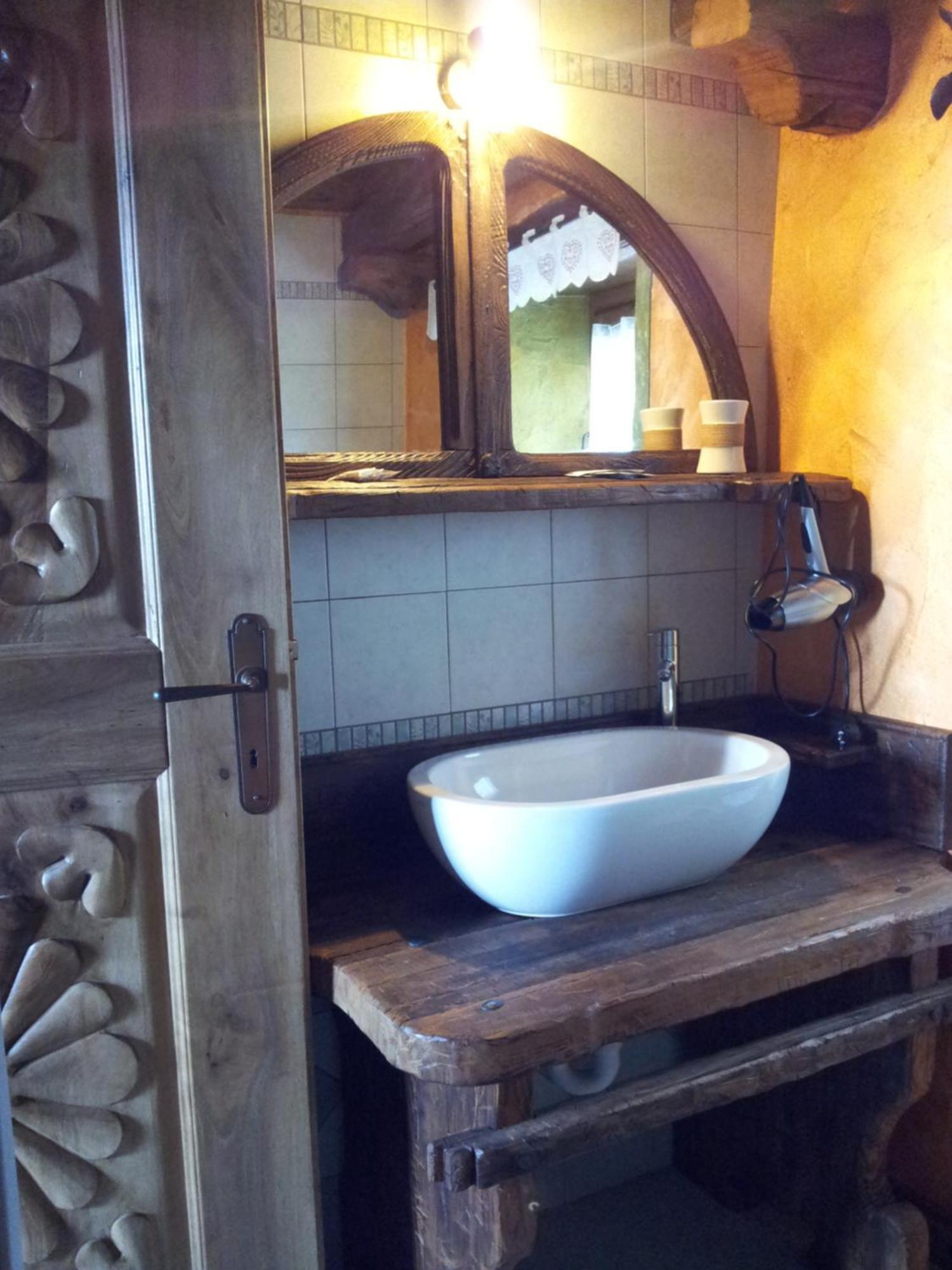Affittacamere Saint Salod Charvensod Zimmer foto